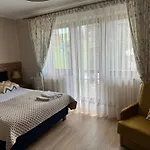 Δωμάτια σε οικογενειακή κατοικία Goscinne Pod Lipa *